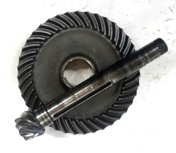Deutz 02303033 Главная (коническая) пара Z=7/39