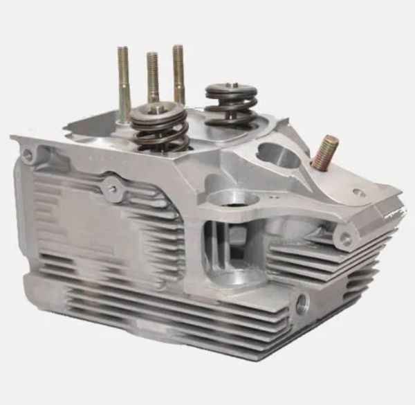 Deutz 04156916, 04157769 Головка блока цилиндров для двигателя BF6L913
