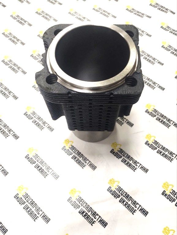 Deutz 04231513, 04152141, 04156586, 04231510, 04231515, 04231508, 04241004 Гильза на двигатель BF4L913, BF6L913