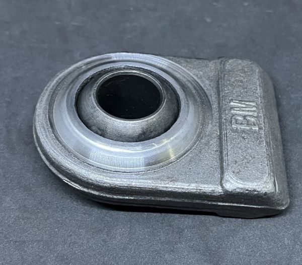 Kubota 1-1221 Яблочко навески 23мм 20*70мм