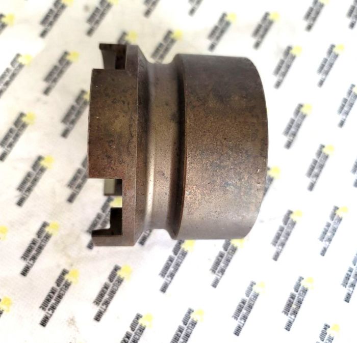 11716796 Муфта привода переднего моста КПП Volvo BL60, BL70