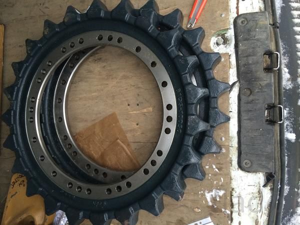 Звездочка ведущая Hyundai R210LC-7 81EM-10010