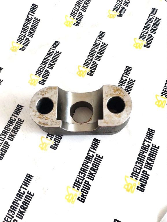 Caterpillar 1656946 Блок направляющего колеса D6