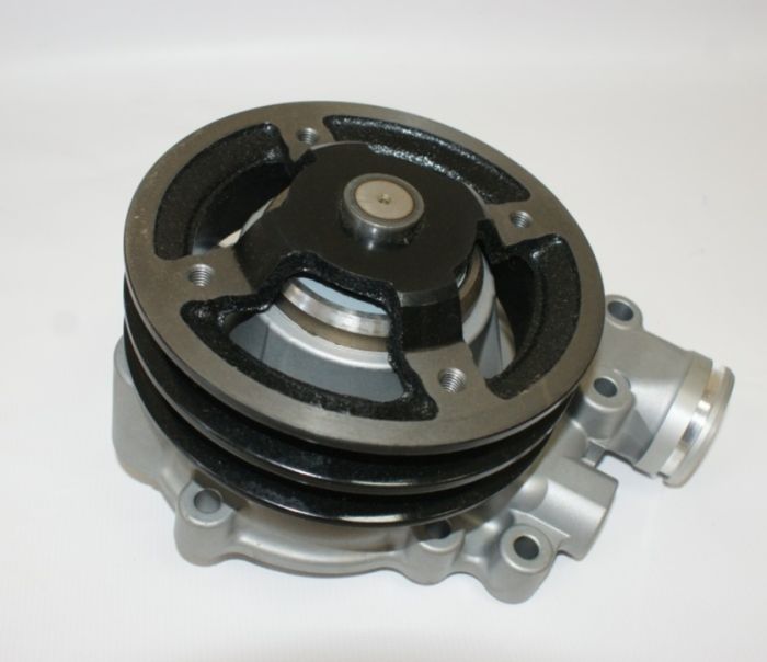 Isuzu 1873108420 Водяна помпа для двигателя 6HH1