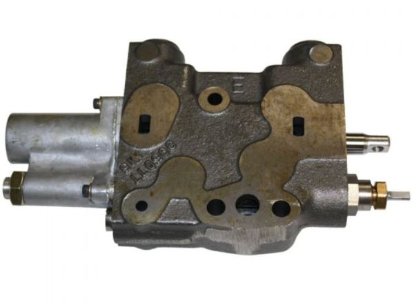 Case 1980449C6 Клапан управления Maxxum 5120, 5130