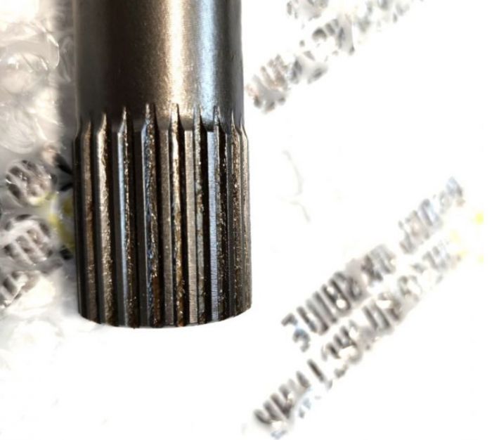 834470 Вал-шестерня Z=14/26 Carraro