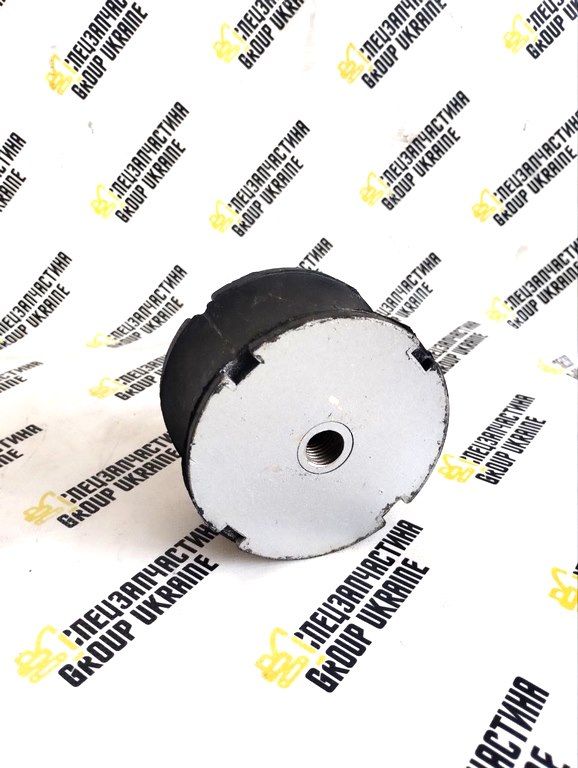 JCB 2622/33615 Подушка опоры двигателя VMT260