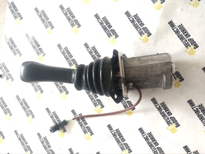 JCB 334/V8527, 25/222317 Джойстик для 8016, 8018