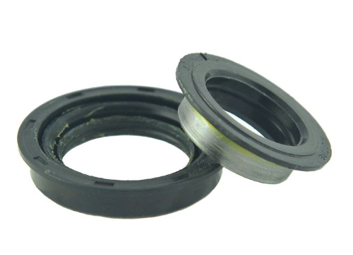 Kubota 38440-43530 Сальник полуоси переднего моста для 40*70*13/18 (AQ8615P)