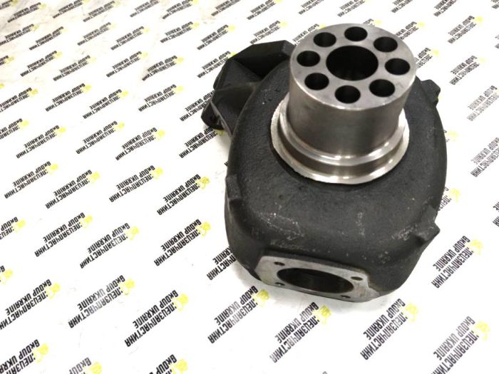 JCB 453/23303, 453/23102 Поворотный кулак для 531-70 540 570