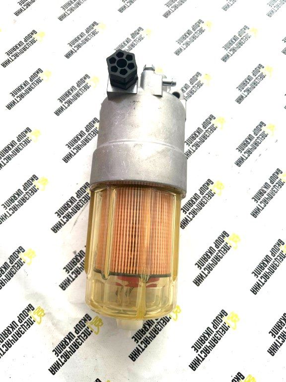 John Deere 8980864341 Корпус (площадка) топливного фильтра тонкой очистки 4JJ1, 4HK1, 6HK1, 6WG1 ISUZU