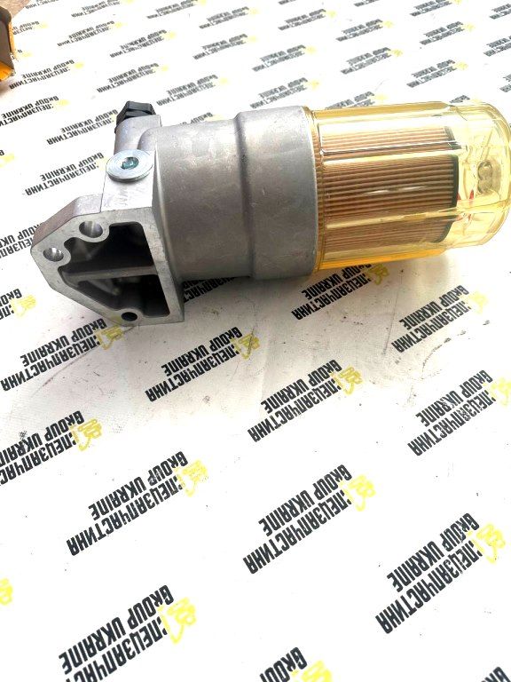 John Deere 8980864341 Корпус (площадка) топливного фильтра тонкой очистки 4JJ1, 4HK1, 6HK1, 6WG1 ISUZU