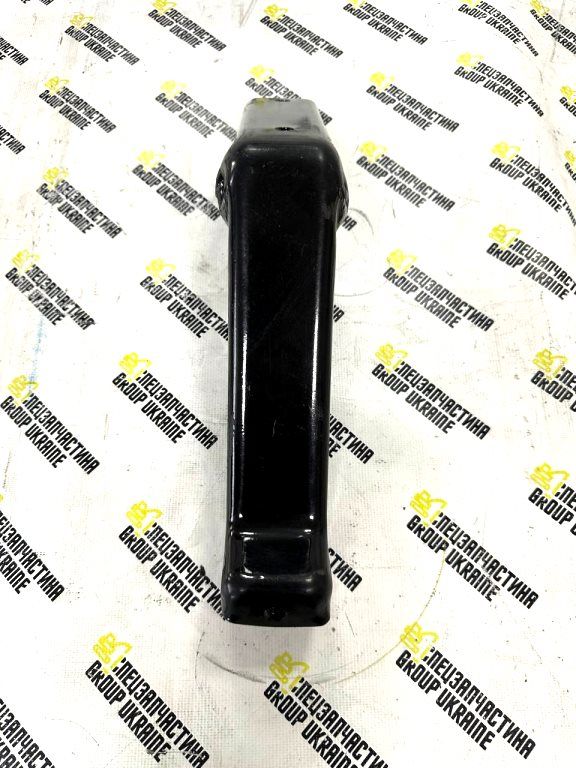 Hitachi 8981621090 Направляющая вентилятора для ZX350LC-5B