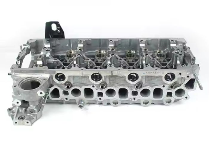 Isuzu 8982230192 Головка блока цилиндров (ГБЦ) 4JJ1