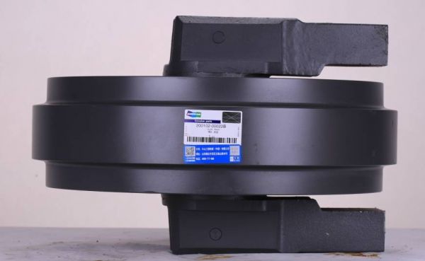 Колесо направляющее Doosan DX255LC K1011790