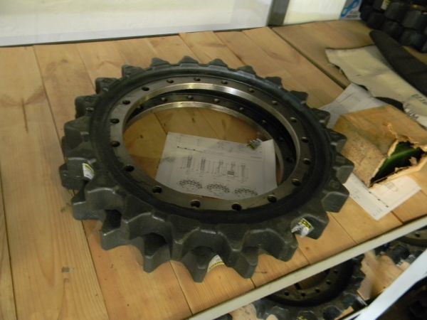 Звездочка ведущая Volvo EC240 14532401