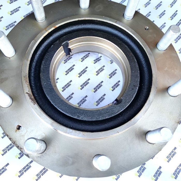 068056 (6194284M91, 87416108) Крышка ступицы Carraro