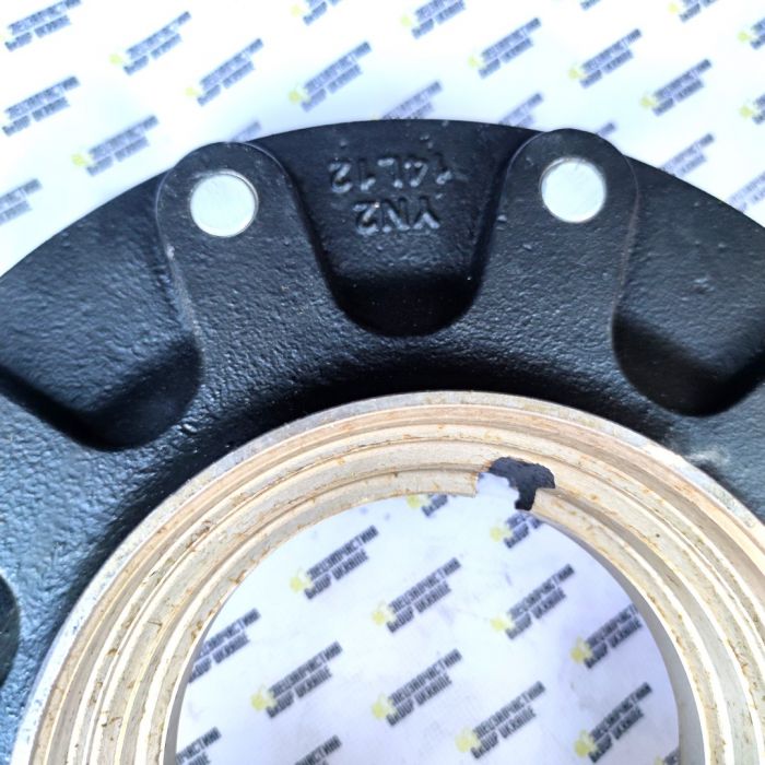 068056 (6194284M91, 87416108) Крышка ступицы Carraro