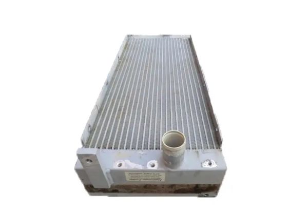 Volvo VOE14548409 Радиатор водяного бака для EC210C, EC235C, FC2121C, FC2421C