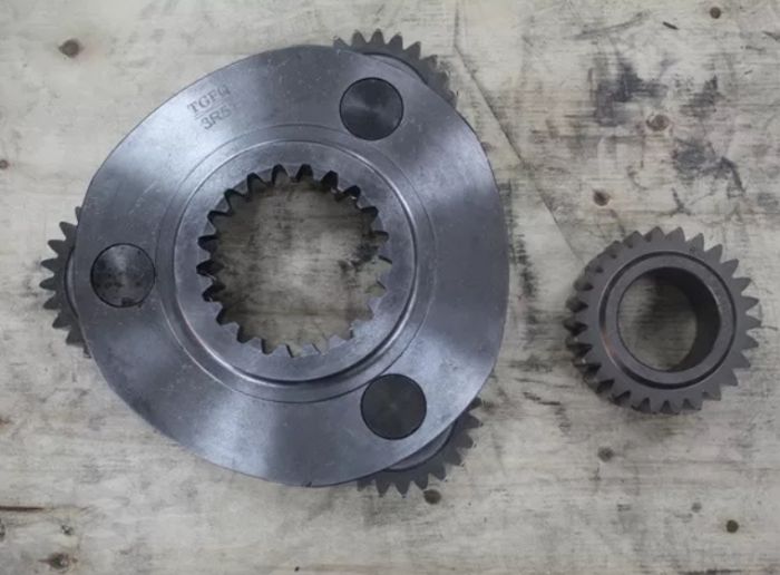 XKAQ-00397 Вторая планетарная передача HYUNDAI R250, R330