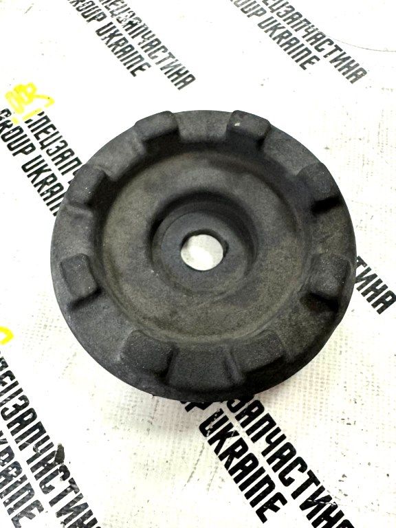 Hitachi 4426636 Подушка опоры двигателя для ZX120, ZX125