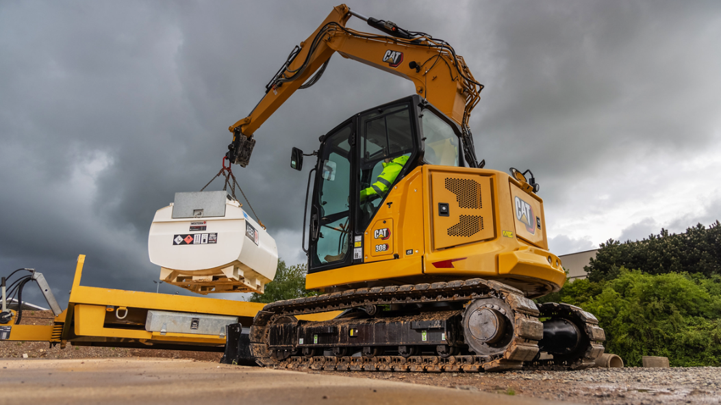 Cat 308 CR со стрелой в стандартной комплектации