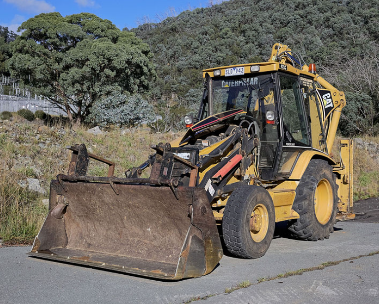 Типы мокрых тормозов на экскаваторах-погрузчиках Caterpillar